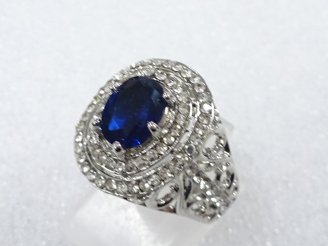 Japanese Kimono / Antique Accessories Metal